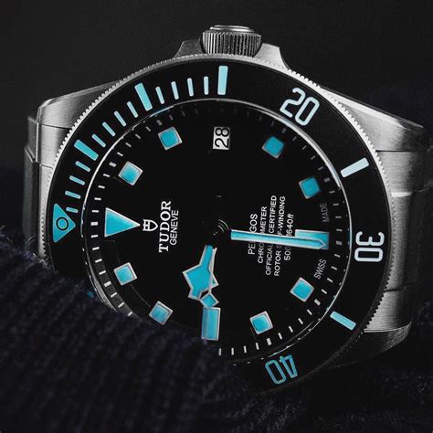 tudor underwater snowflake